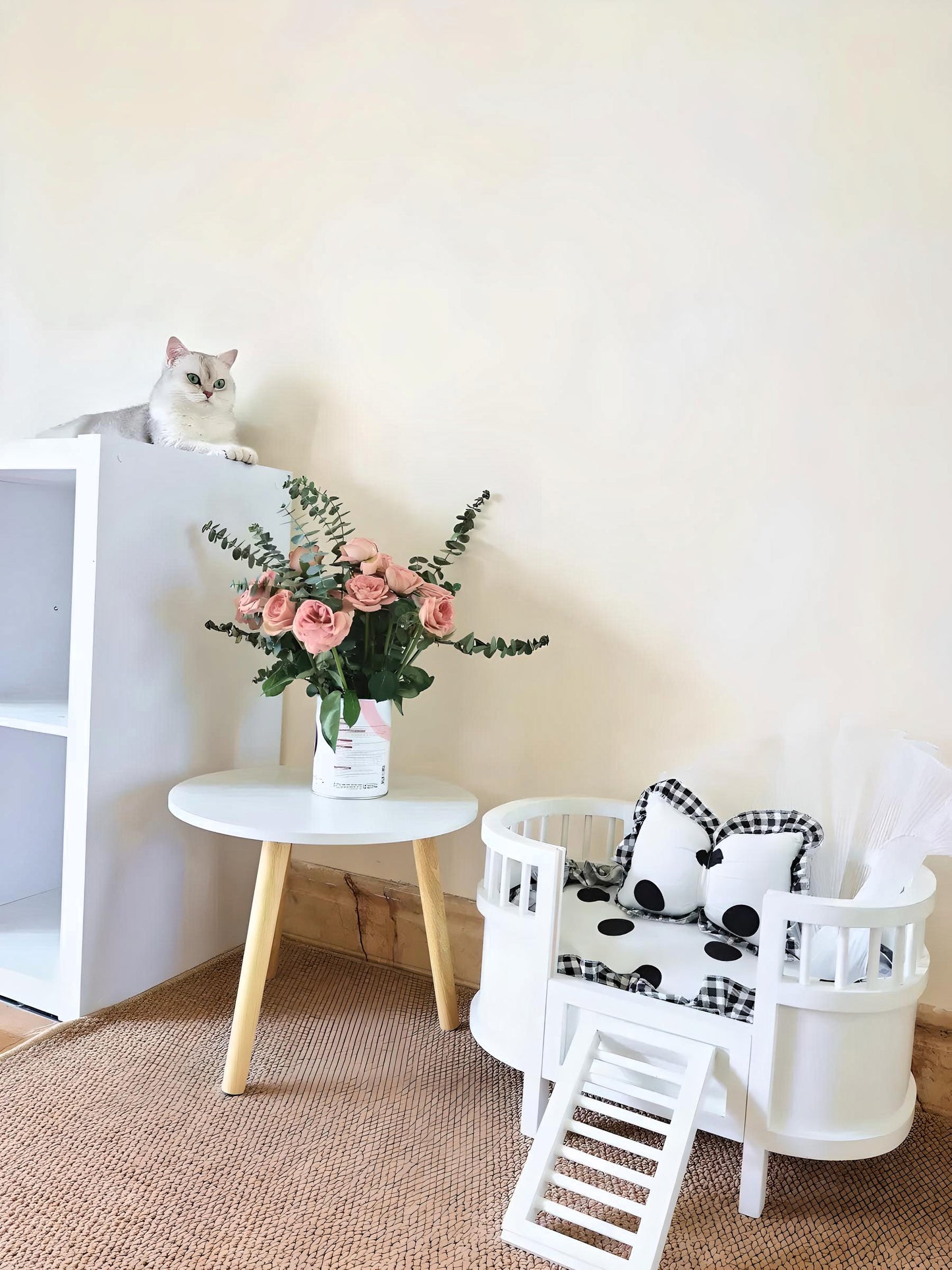 Cloud Nine Cat Haven
Luxury Cat Bed | Elegant Cat Furniture | Modern Pet Decor