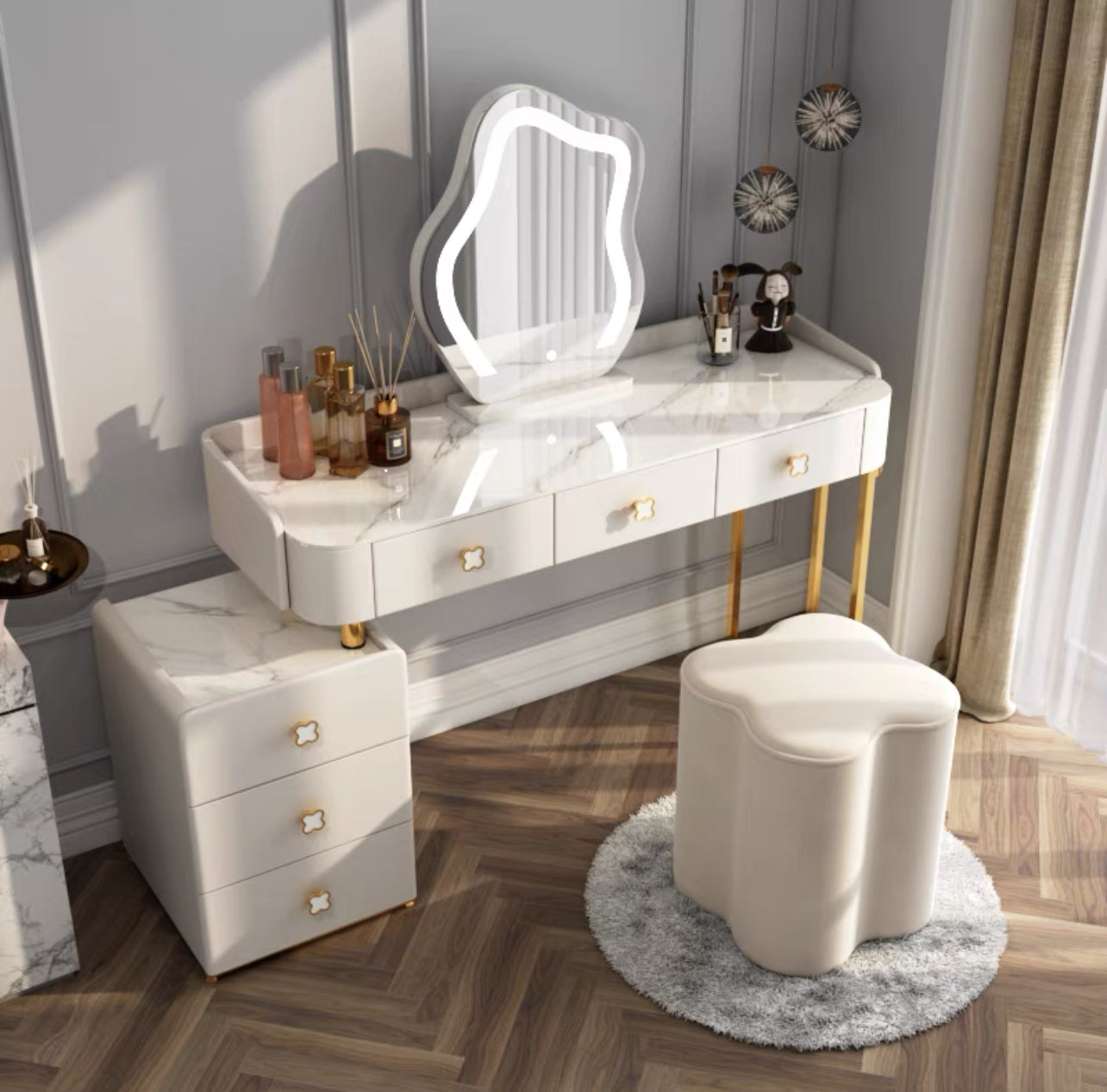 The Glamour Bliss Vanity