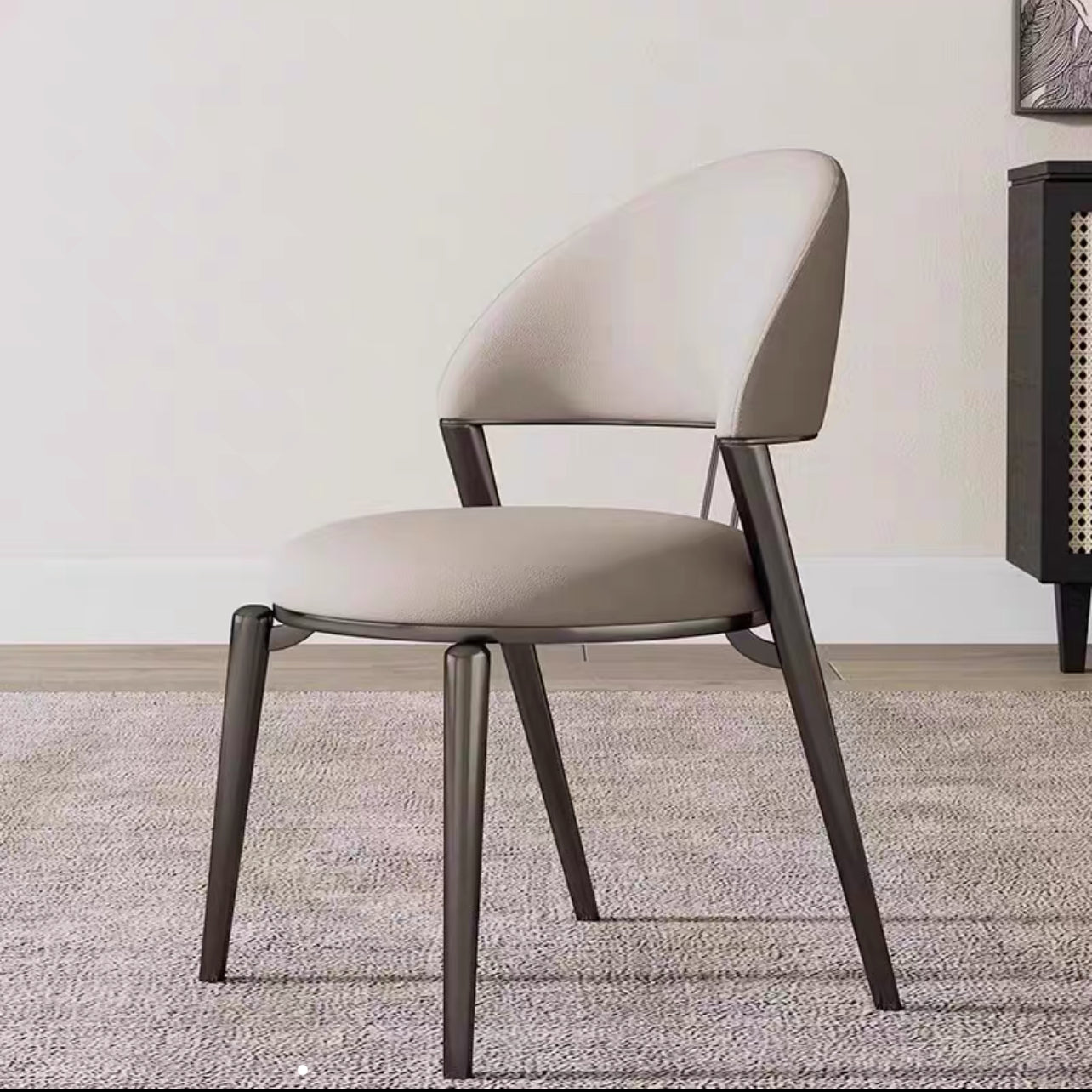 Aura Chair