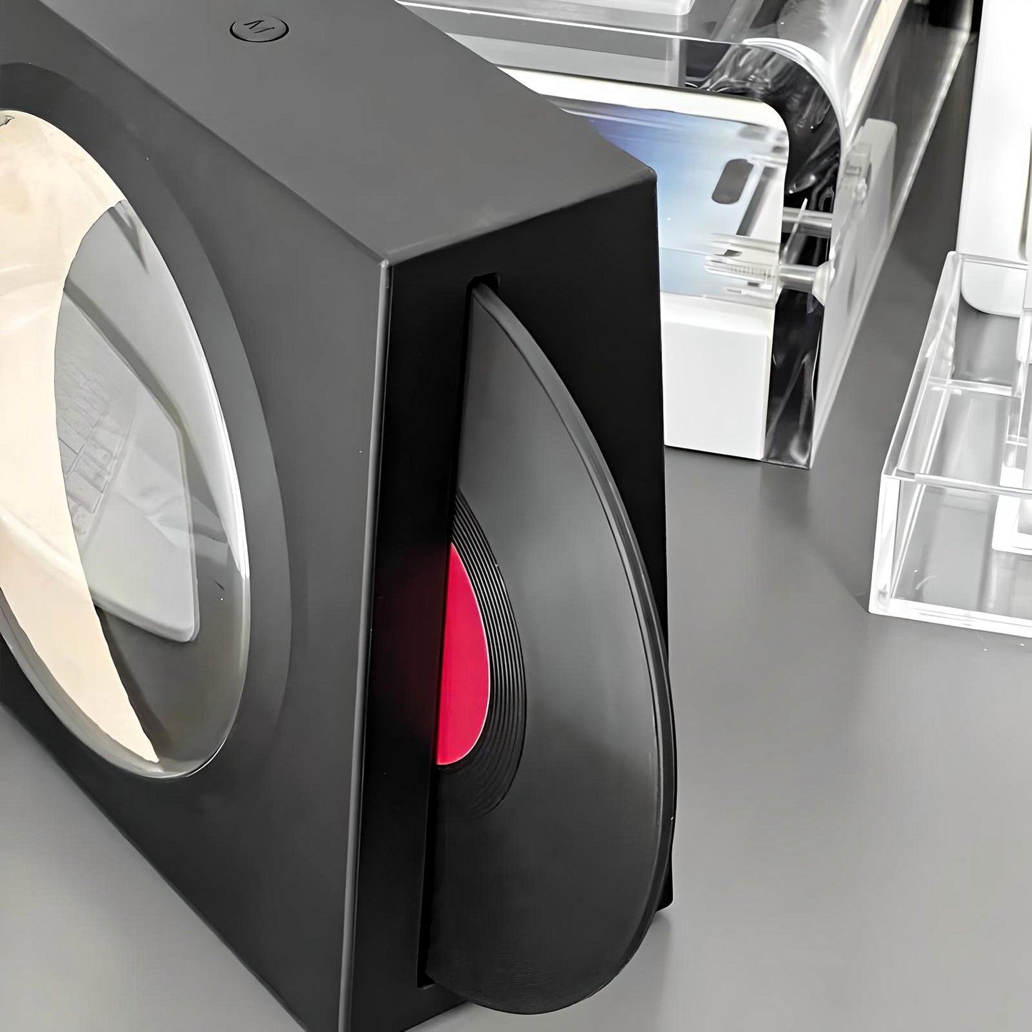 LunarTunes Speaker Dock